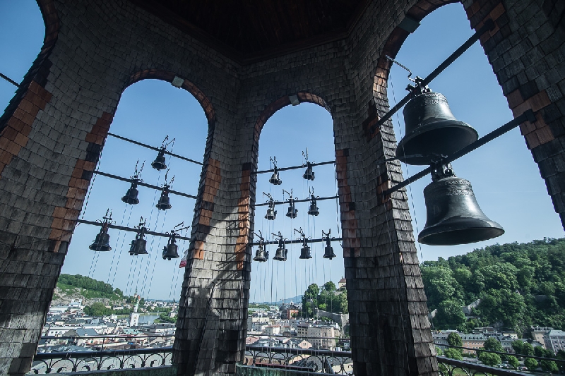Ansicht der Glocken am Glockenturm